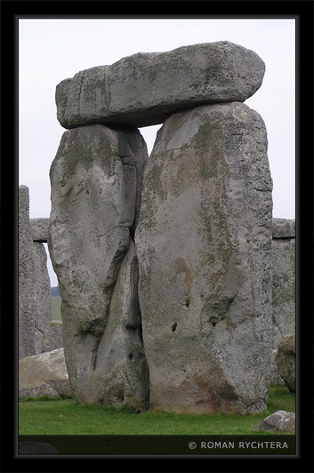 019_Stonehenge.jpg