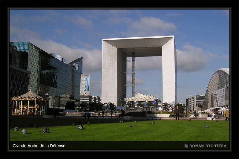 024_Grande_Arche_de_la_Defense.jpg