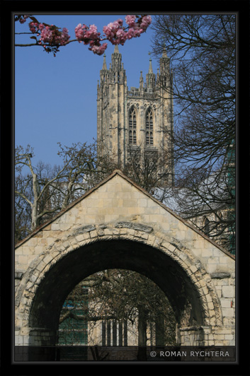 015_Canterbury_Cathedral.jpg