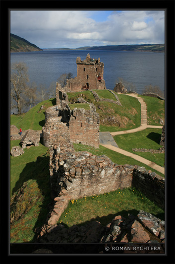 076_Urquhart_Castle.jpg