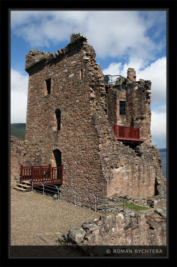 078_Urquhart_Castle.jpg